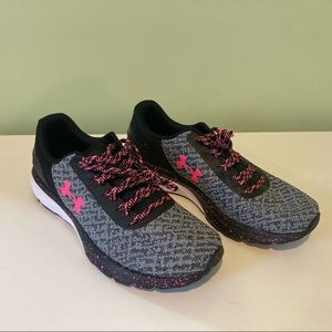 NWOT Under Armour Womens Sneakers